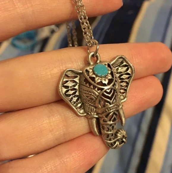 NWOT Vintage Style Elephant Necklace - Picture 4 of 7